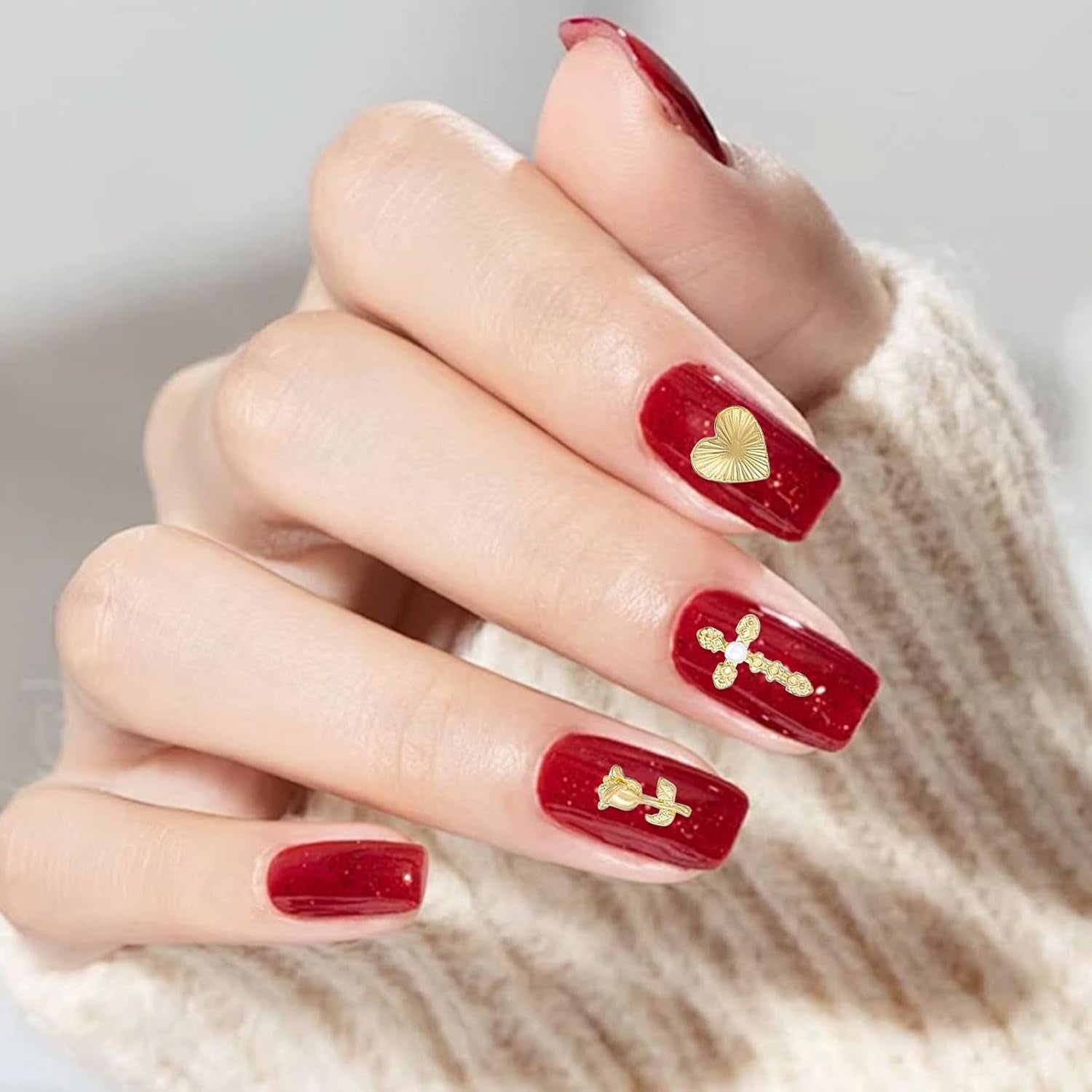 Gouden nagelbedels 80 stuks kruis roos hart Maagd Maria nagel edelstenen metaallegering nagelaccessoires voor manicure ontwerp decoraties doe-het-zelf ambachten