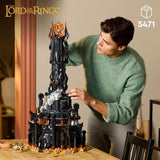 LEGO Icons The Lord of the Rings: Barad-Door bouwset voor volwassenen met Sauron, Gothmog, Orc, Frodo, Sam en Gollum minifiguren Filmmemorabilia Fan Collectible 10333 Bouwsets Beuche in LEGO-Store