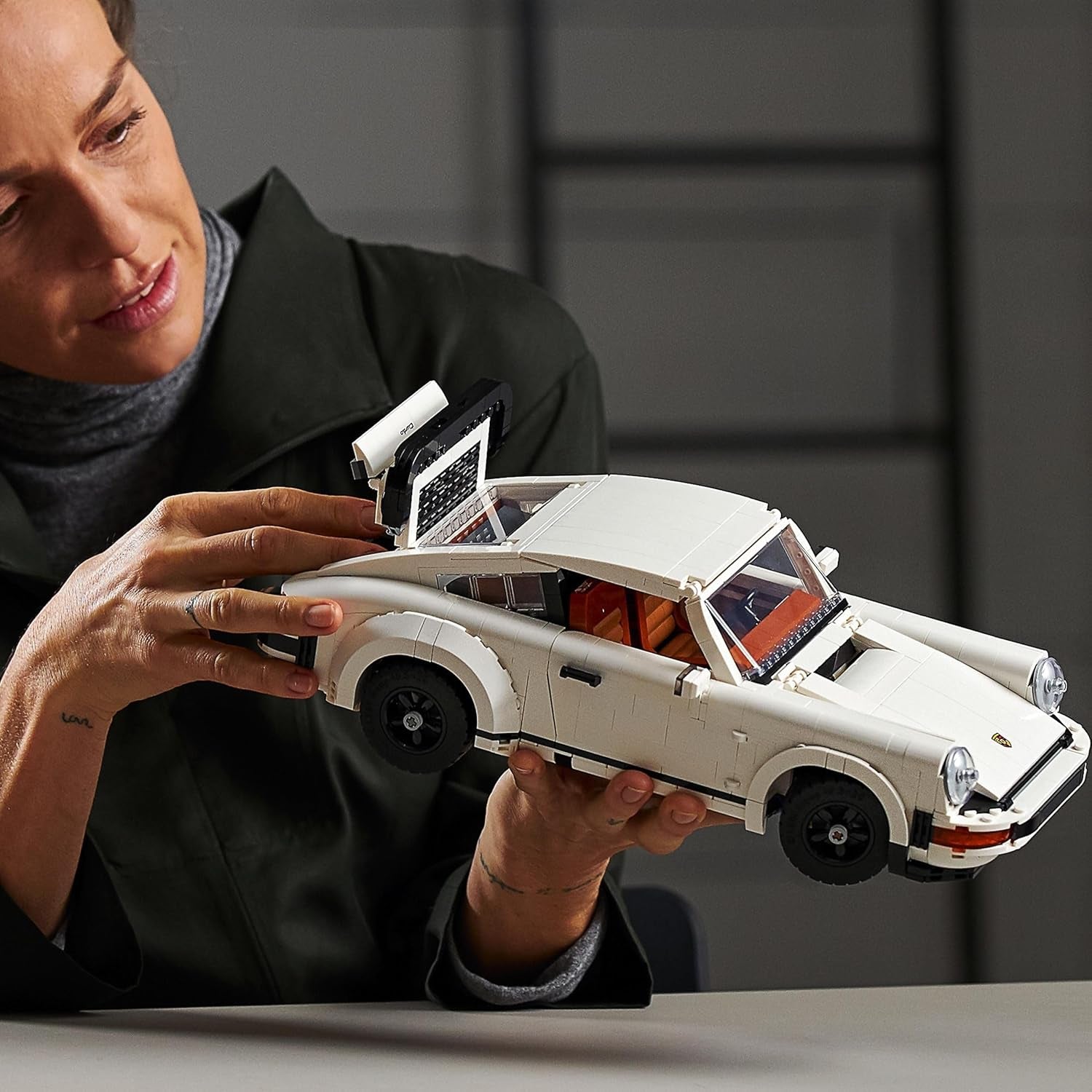 LEGO Icons Porsche 911 automodel voor volwassenen, raceautomodel om te verzamelen 10295 bouwpakketten Bestel in LEGO-Store