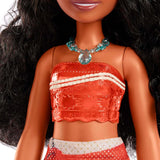 Mattel DISNEY Moana - Gelede modepop met glitteroutfit, afneembare hoofdband en ketting, voor kinderen vanaf 3 jaar, HPG68