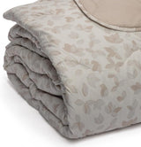 Foppapedretti nachtkastje & naturel dekbed voor tweepersoonsbed 2P; zandbladeren, hoes van 100% katoen, Made in Italy Quilts en quilts Naty Shop