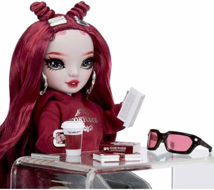 Rainbow High Shadow High Series 3 - Scarlett Rose - Maroon Fashion Doll - Modieuze outfit en meer dan 10 kleurrijke speelaccessoires - Ideaal voor 4-12-jarigen en verzamelaars