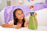 Mattel Disney Frozen zingende Anna-pop - fragment van een liedje van 30 seconden, klassieke kasteeloutfit, afneembare zachte rok, kambaar haar, voor kinderen vanaf 3 jaar, Duitse versie, HMG41