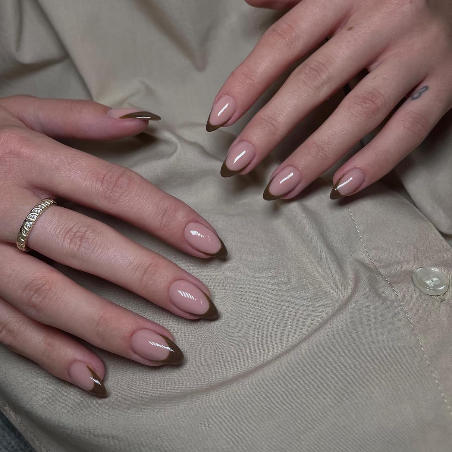 Lange Franse tips Gouden glitterlijm op lange vierkante nagels Glitter Franse tip Kunstnagels Set Vierkante kunstnagels voor dames 24 stuks