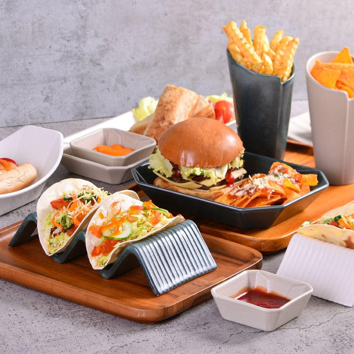 CreaTable, 33984, Street Food-serie, serviesset voor 2 personen, Street Taco 2-standaard in steengoed, vaatwasmachine- en magnetronbestendig, kwaliteitsproductie