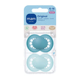 MAM Originele fopspenen, 2-pack, tandvriendelijke babyfopspenen, gemaakt van duurzame en biologisch regenereerbare materialen, MAM SkinSoft siliconen spenen, met fopspeendoos, 6-16 maanden, blauw/lichtblauw