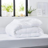 SWEET NIGHT - Zomerdekbed 220G/M² | 140X200 Cm | Dun en licht | Zacht en comfortabel | Wasbaar | Dekbed 100% microvezel Dekbedden en dekbedden Naty Shop