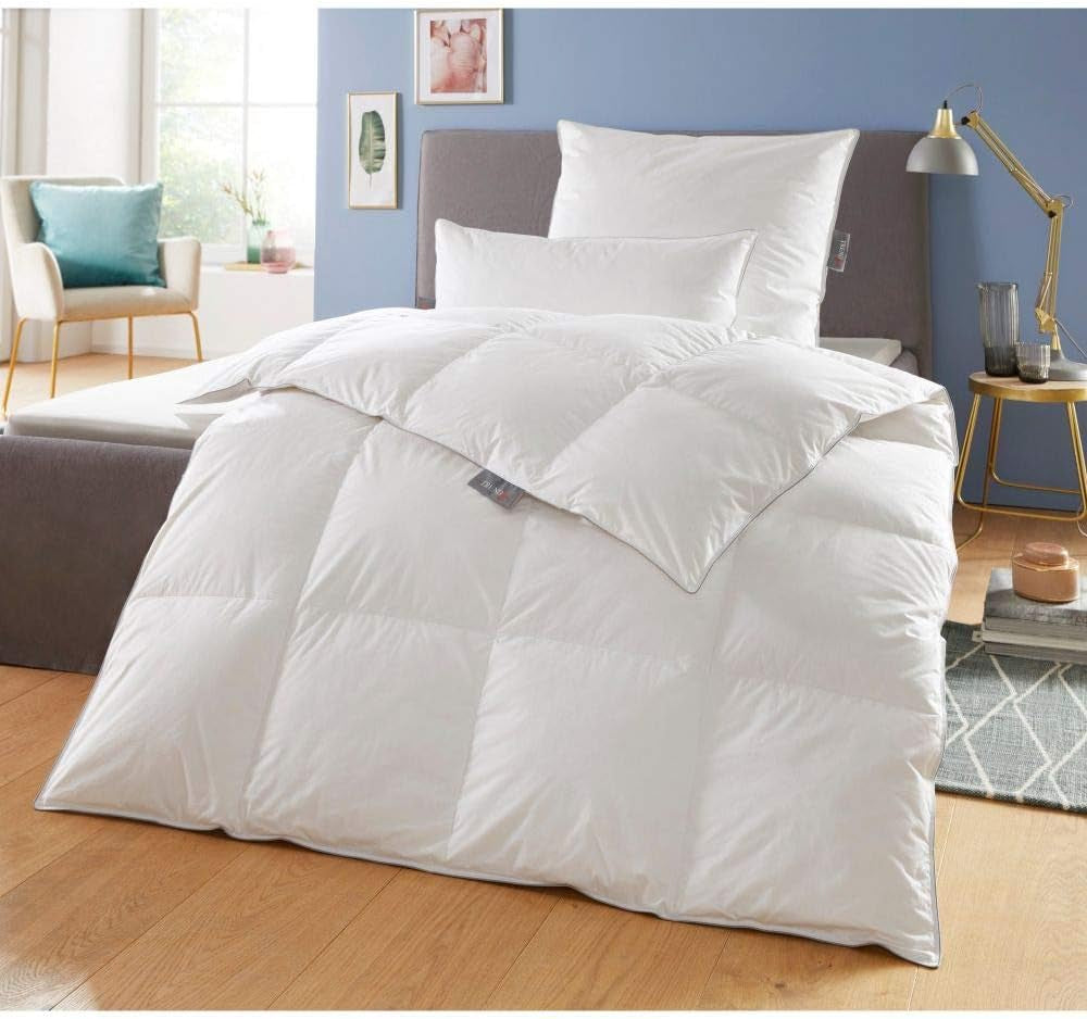 Badenia Trendline Comfort donzen dekbed, warm winterdonzen dekbed met 90% dons en 10% klasse I veren, 135 x 200 cm, dons getest en Oeko-Tex gecertificeerd, geproduceerd volgens de Duitse kwaliteitsnorm Dekbedden en dekbedden Naty Shop