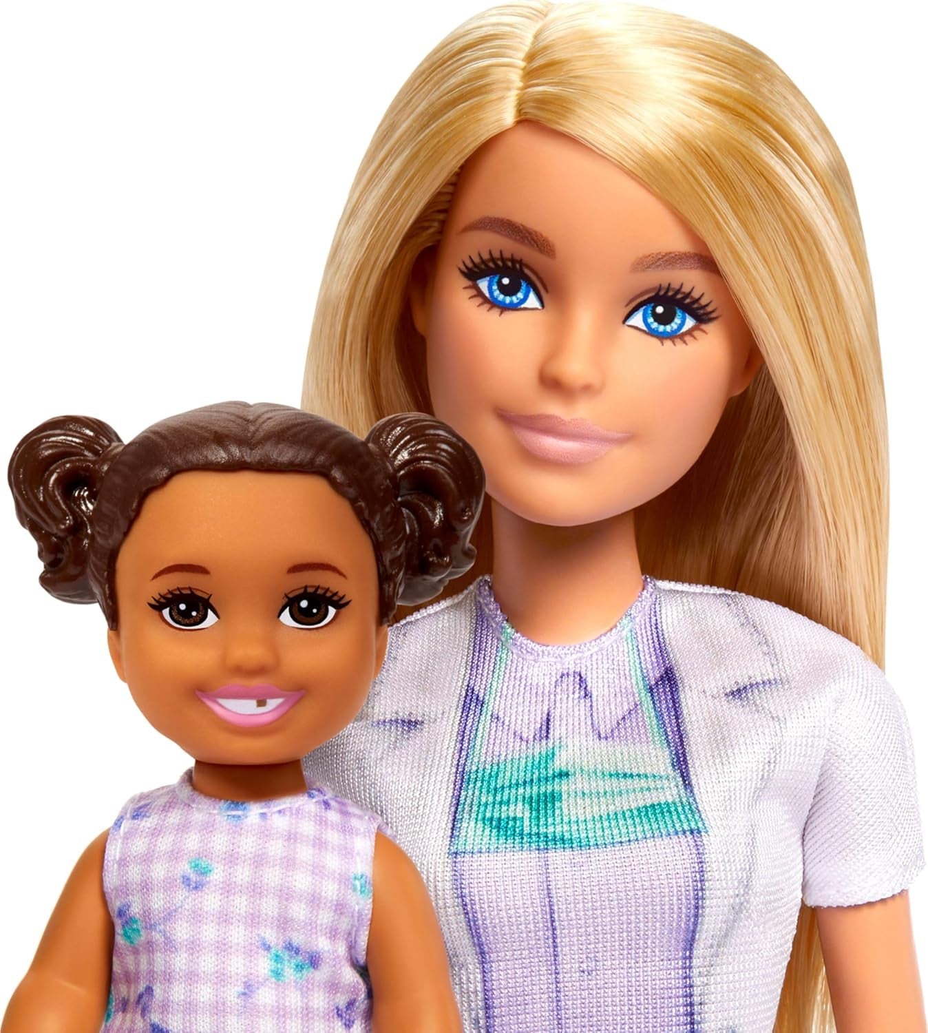 Barbie Tandartspop, modepop met blond haar, blauwe jurk en laboratoriumjas, 1 kinderpop, examenaccessoires en diverse accessoires, JCR74