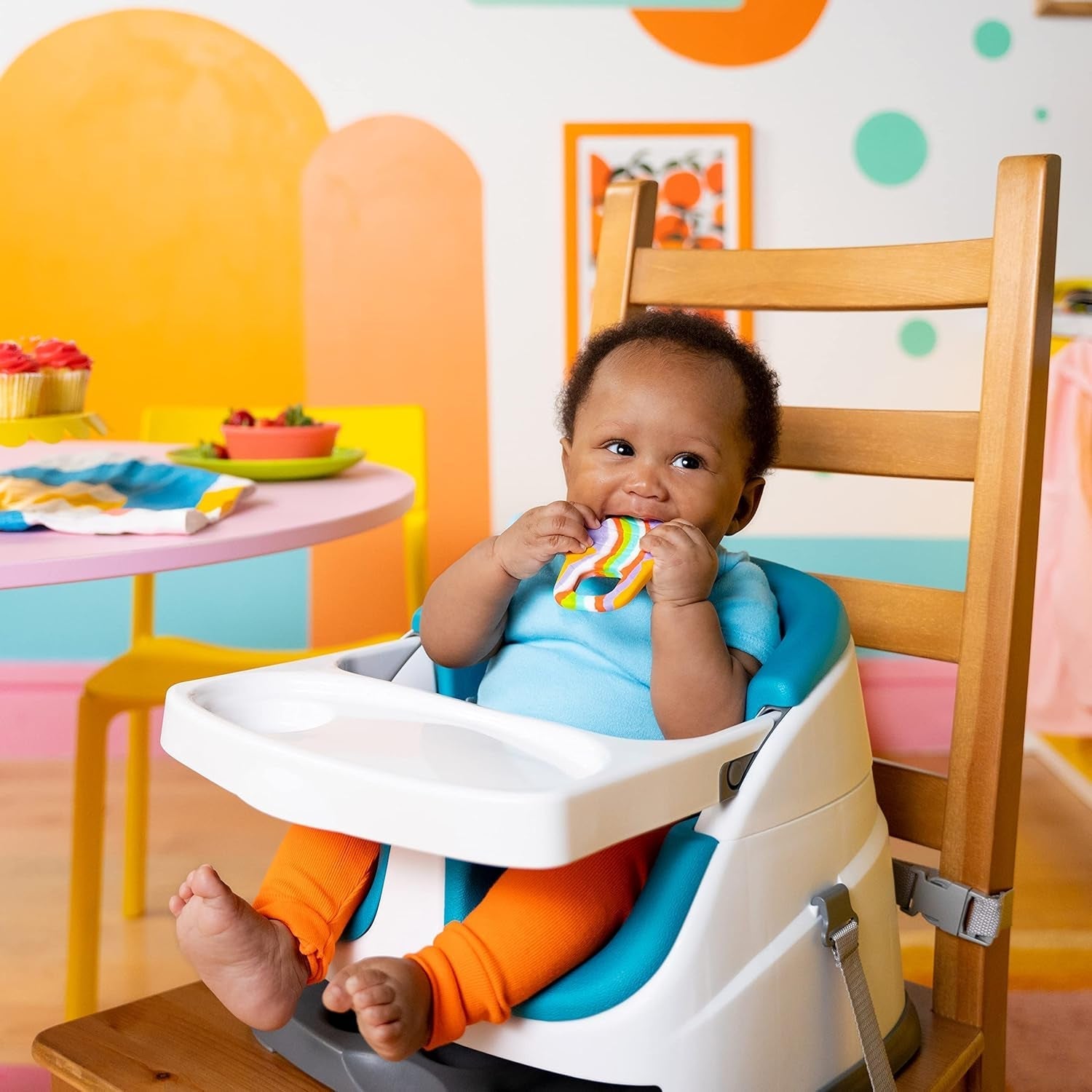 Bright Starts Soothing Soft Serve Siliconen bijtring, ijshoorntje gemakkelijk te pakken, BPA-vrij, unisex, 3 maanden+