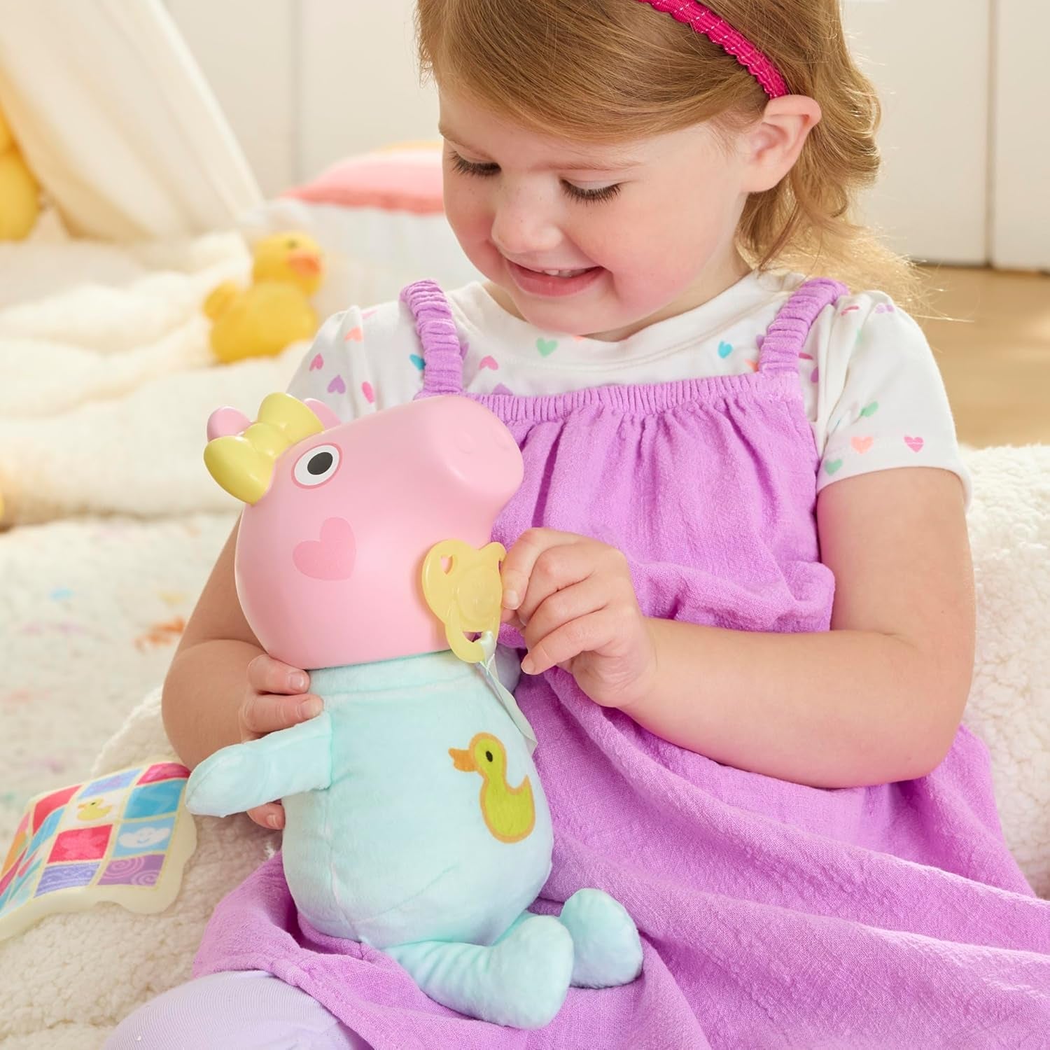 Peppa Pig 28 cm Evie interactieve pop met 20 geluiden en vele functies, speelgoedset voor kinderen vanaf 3 jaar