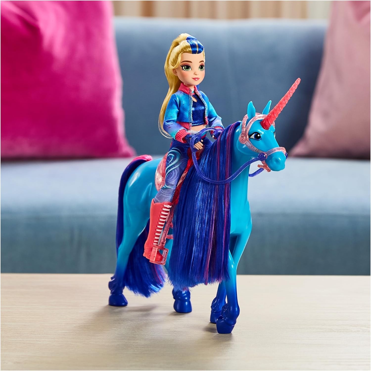 Unicorn River Unicorn Academy - 28cm hoge, originele Isabel eenhoorn uit de Netflix serie, met echte manen en staart, afneembaar hoofdstel en zadel en borstel, voor kinderen vanaf 4 jaar