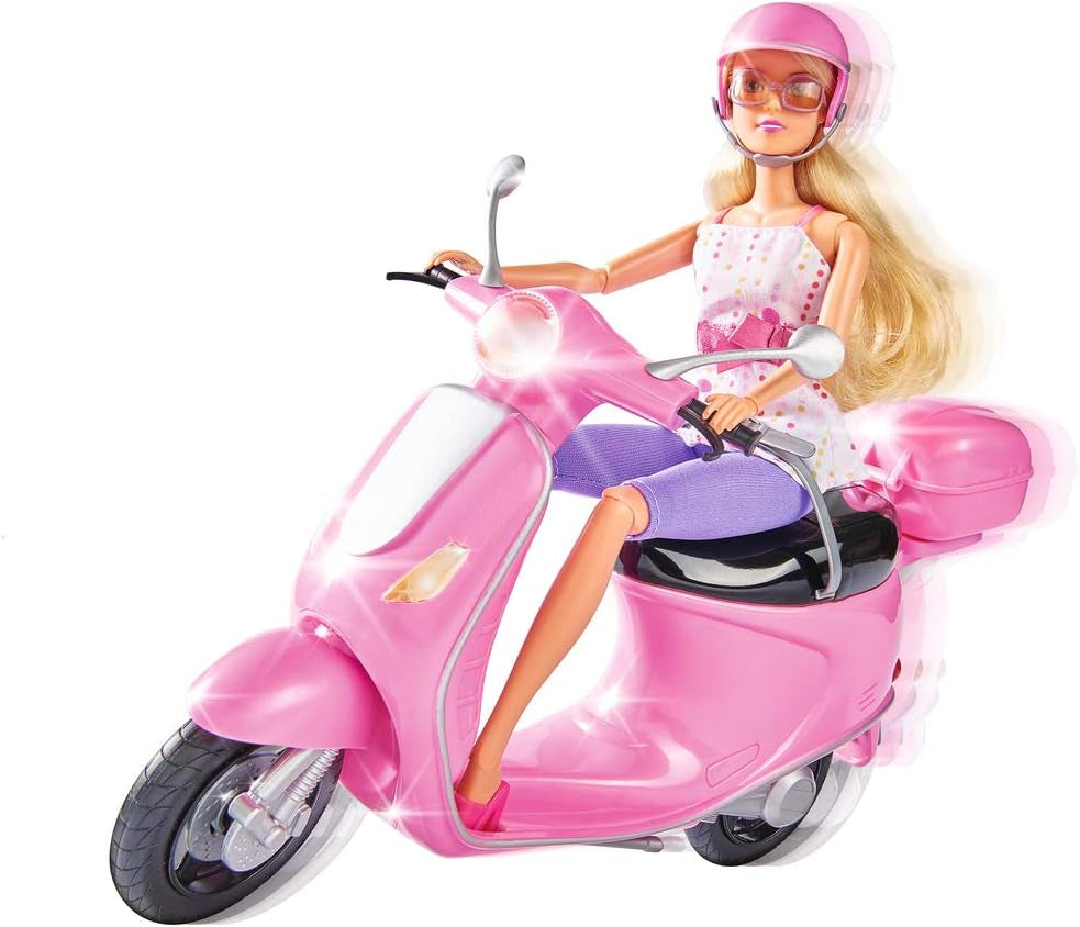 Simba 105730282 - Steffi Love Chic stadsscooter, Steffi met roze scooter met helm en helmvak, modepop, 29 cm, voor kinderen vanaf 3 jaar
