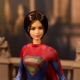 Barbie Supergirl Puppe, Sammlerpuppe uit de Flash Movie Wearing Red and Blue Anzug met omhang, Puppenstandaarden
