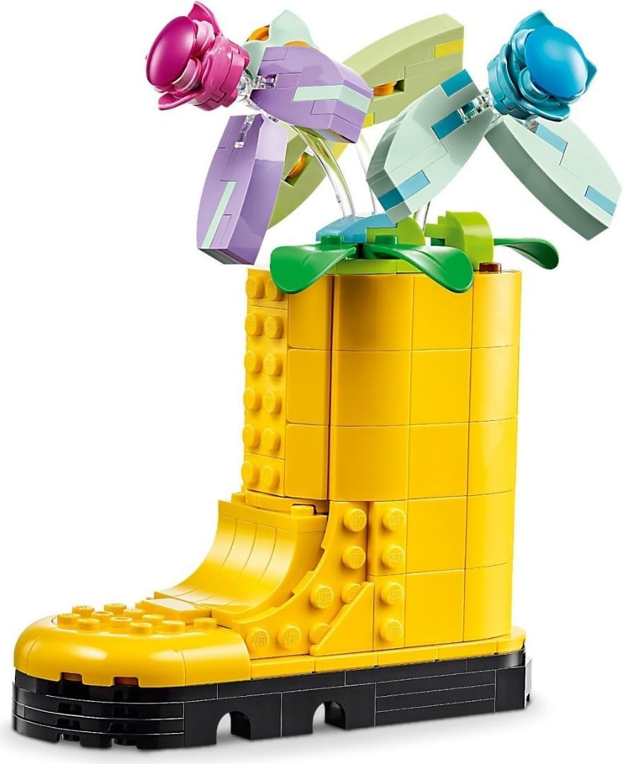 LEGO Creator 3In1 bloemensproeierset, kinderkamerdecoratie, bouw een sproeier met een boeket bloemen, rubberen laarzen of 2 speelgoedvogels, creatief cadeau voor meisjes en jongens vanaf 8 jaar 31149 Bouwsets Besuche den LEGO-Store