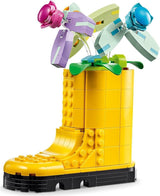 LEGO Creator 3In1 bloemensproeierset, kinderkamerdecoratie, bouw een sproeier met een boeket bloemen, rubberen laarzen of 2 speelgoedvogels, creatief cadeau voor meisjes en jongens vanaf 8 jaar 31149 Bouwsets Besuche den LEGO-Store