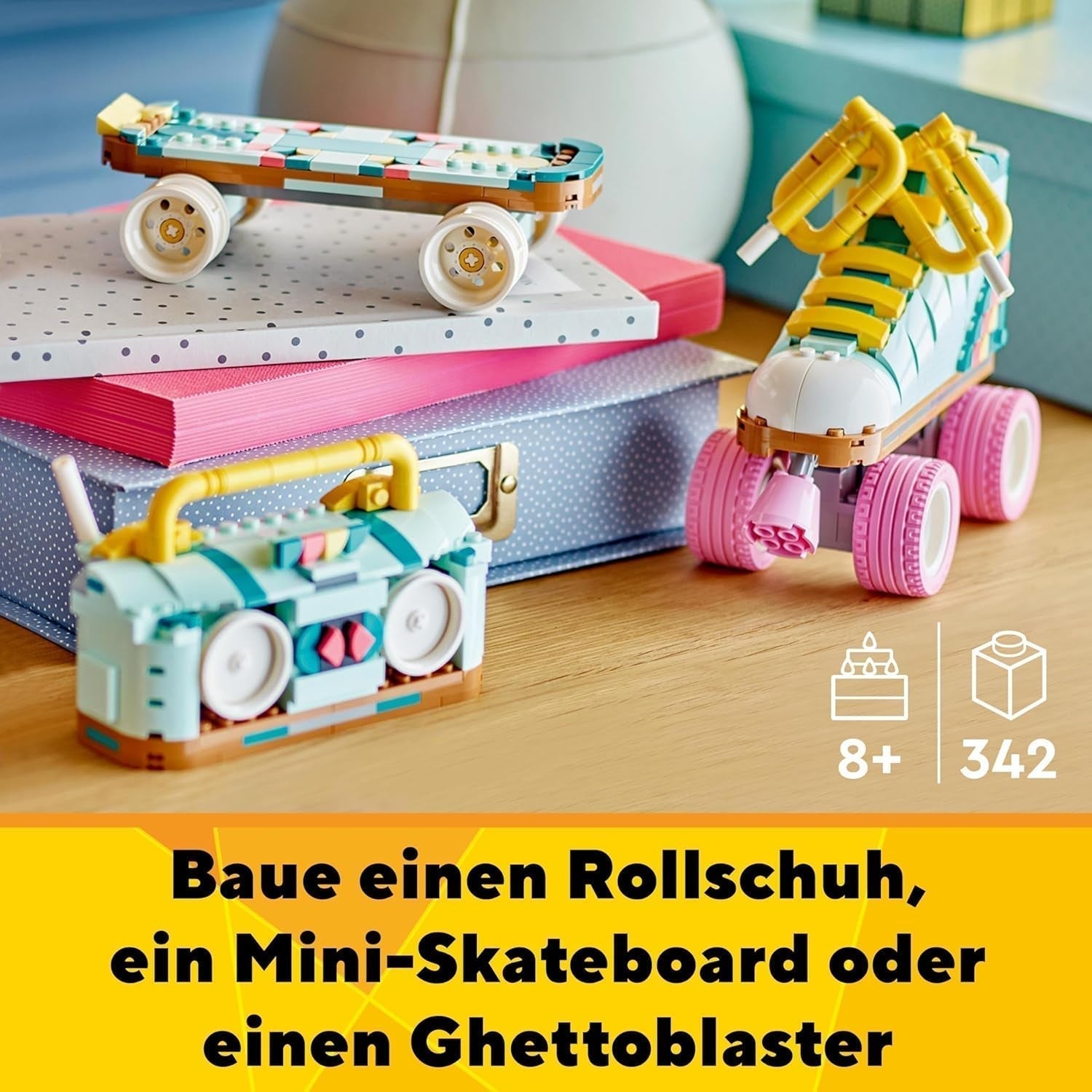 LEGO Creator 3In1 rolschaatsspeelgoed voor meisjes en jongens met miniskateboard en boombox, retro slaapkamerdecoratie, verjaardagscadeau voor 8 jaar oud 31148 Bouwsets