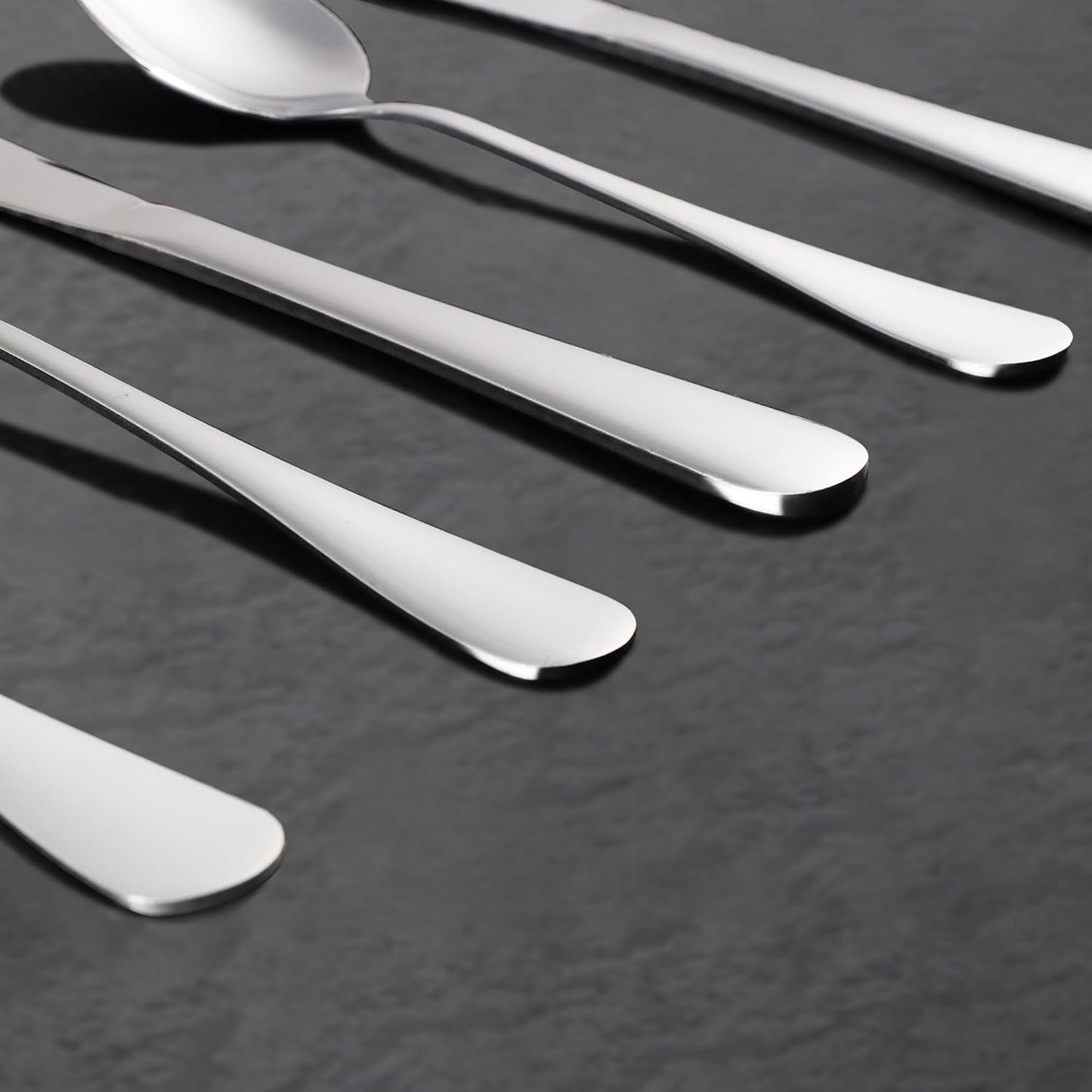 Kitchenboss bestekset voor 6 personen: Bestekset 20 of 30 delig Kitchen Naty Shop