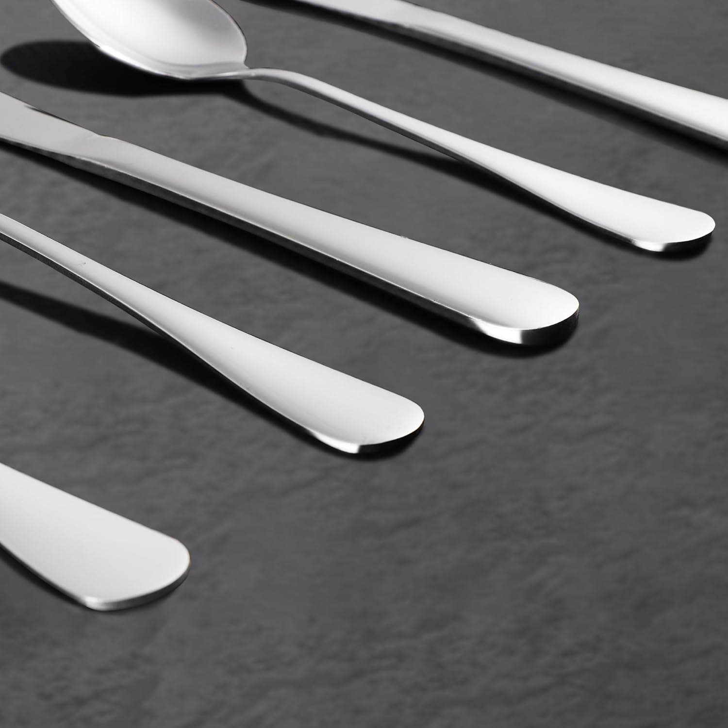 Kitchenboss bestekset voor 6 personen: Bestekset 20 of 30 delig Kitchen Naty Shop