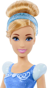 Mattel DISNEY Prinses Assepoester beweegbare pop met sprankelende jurk, afneembare schoenen en tiara, kambaar haar voor kappersplezier, vanaf 3 jaar, HLW06 Naty Shop-poppen