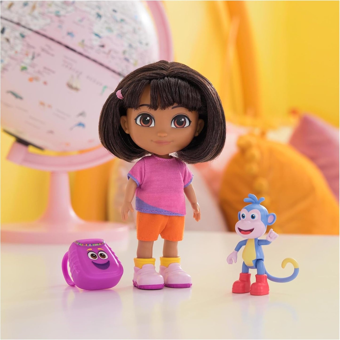 DORA - Beste Vriend Pop - Maat 22 cm, met kambaar haar, schooltas en apenlaarzen, bekend uit de populaire tv-serie, voor kinderen vanaf 3 jaar