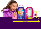 Barbie Extra Mini's, Extra Minipop en Boutique Speelset, Kledingkast met Kasten, Planken, Spiegels, 360 Platform, Extra Minipop met Roze Haaraccessoires, HHN15