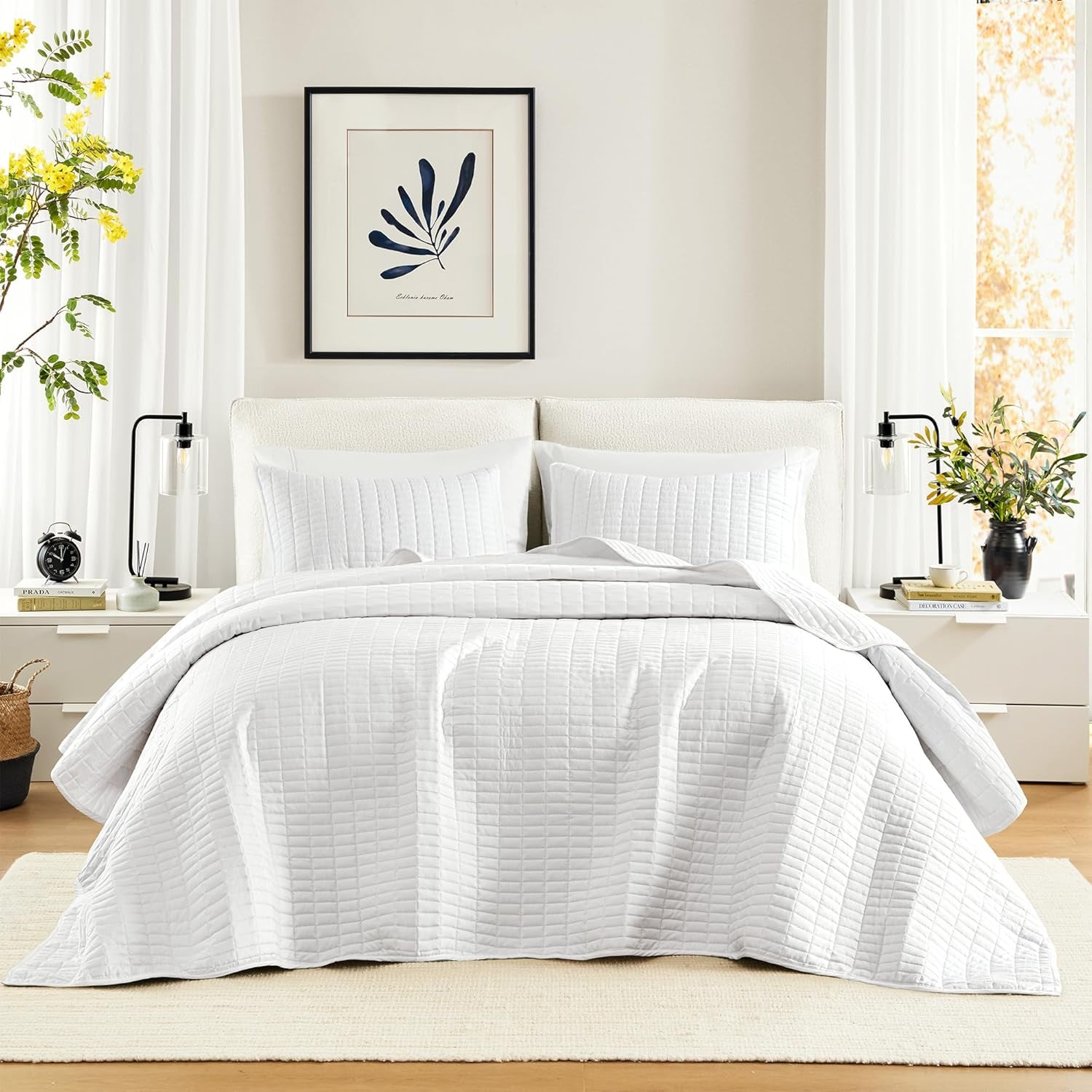 Comfort Spaces Kienna dekbedset, luxe dubbele stiksels, zomerdeken, lichtgewicht, zacht, het hele jaar door beddengoed, bijpassende kussensloop, wit, deken voor kingsize bedden (264,2 x 228,6 cm), Naty Shop quilts & quilts White Oversized King (120"X118")