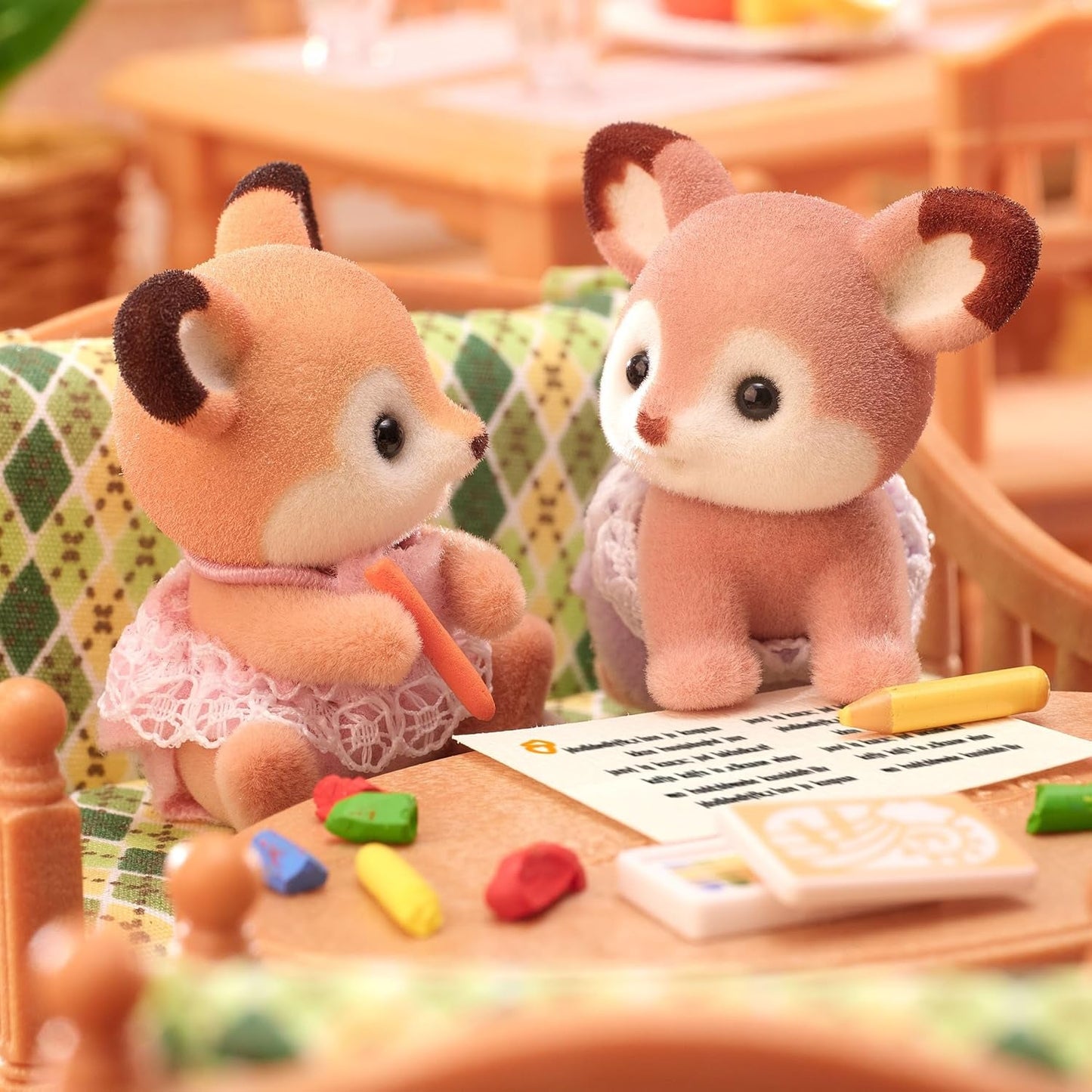 Sylvanian Families 5800 Deer Twins, speelset met dierenfiguren, bosdierenfiguren, speelgoed voor kinderen vanaf 3 jaar