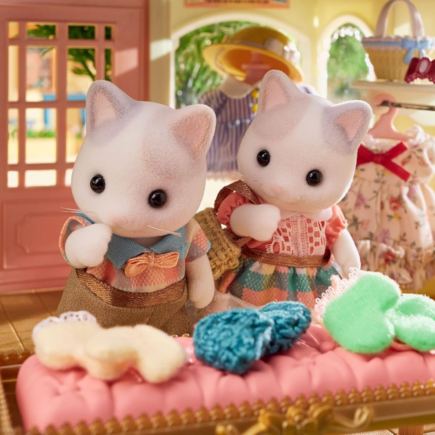Sylvanian Families - 5738 Milk Cat Family - Poppenhuisfiguren