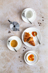 MÄSER 934105 Belmira-serie, klassieke koffieset voor 6 personen, 18-delige koffieset, tijdloos, elegant, delicaat, porselein, wit