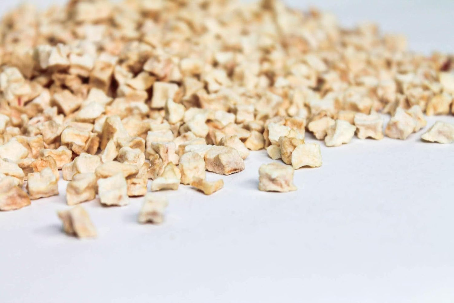 Gevriesdroogde appelstukjes 100g - Gevriesdroogd fruit - Gevriesdroogd gedroogd fruit - Gedroogde appels - Ideaal voor het bakken, decoreren van taarten, snacks, muesli en desserts Gedroogde producten Naty Shop