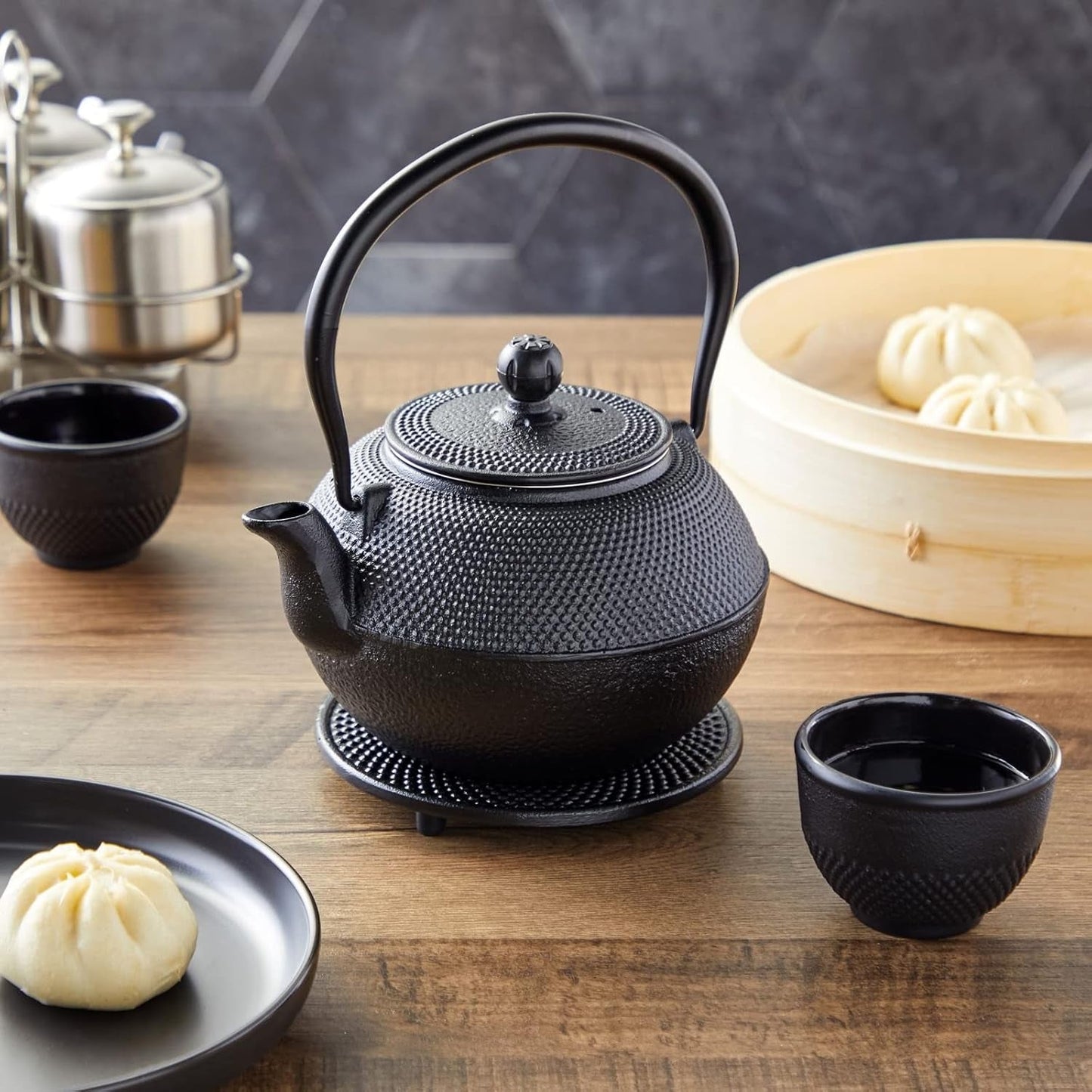 Juvale Japans theeservies met gietijzeren theepot (1200 ml), schotel en 2 kopjes, theeservies in Tetsubin-stijl, zwart