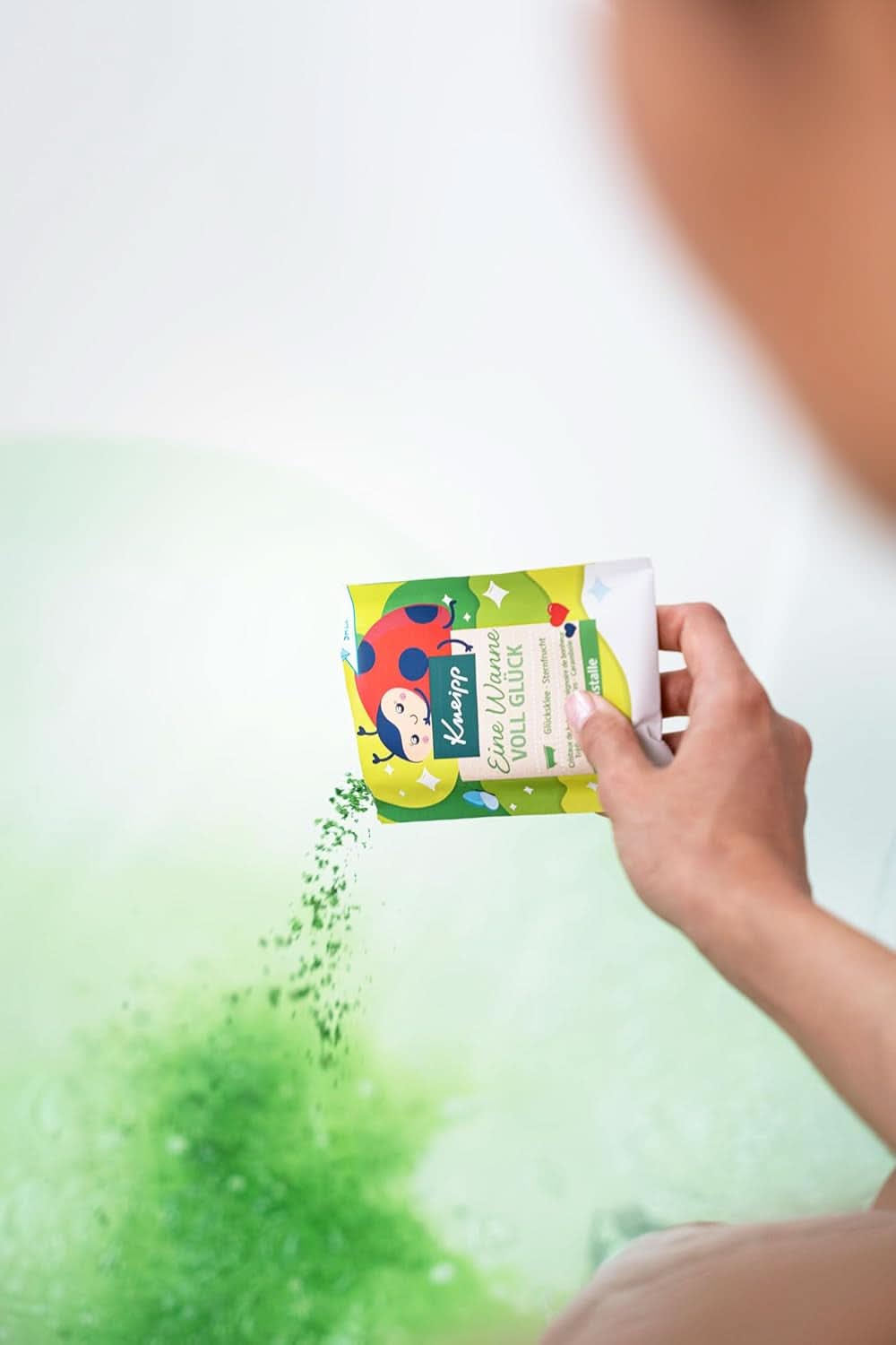 Kneipp, badkristallen, met natuurlijke extracten van sterfruit en geluksklaver, met een hoog gehalte Luisenhaller zout, 60 gram Douche en bad Naty Shop