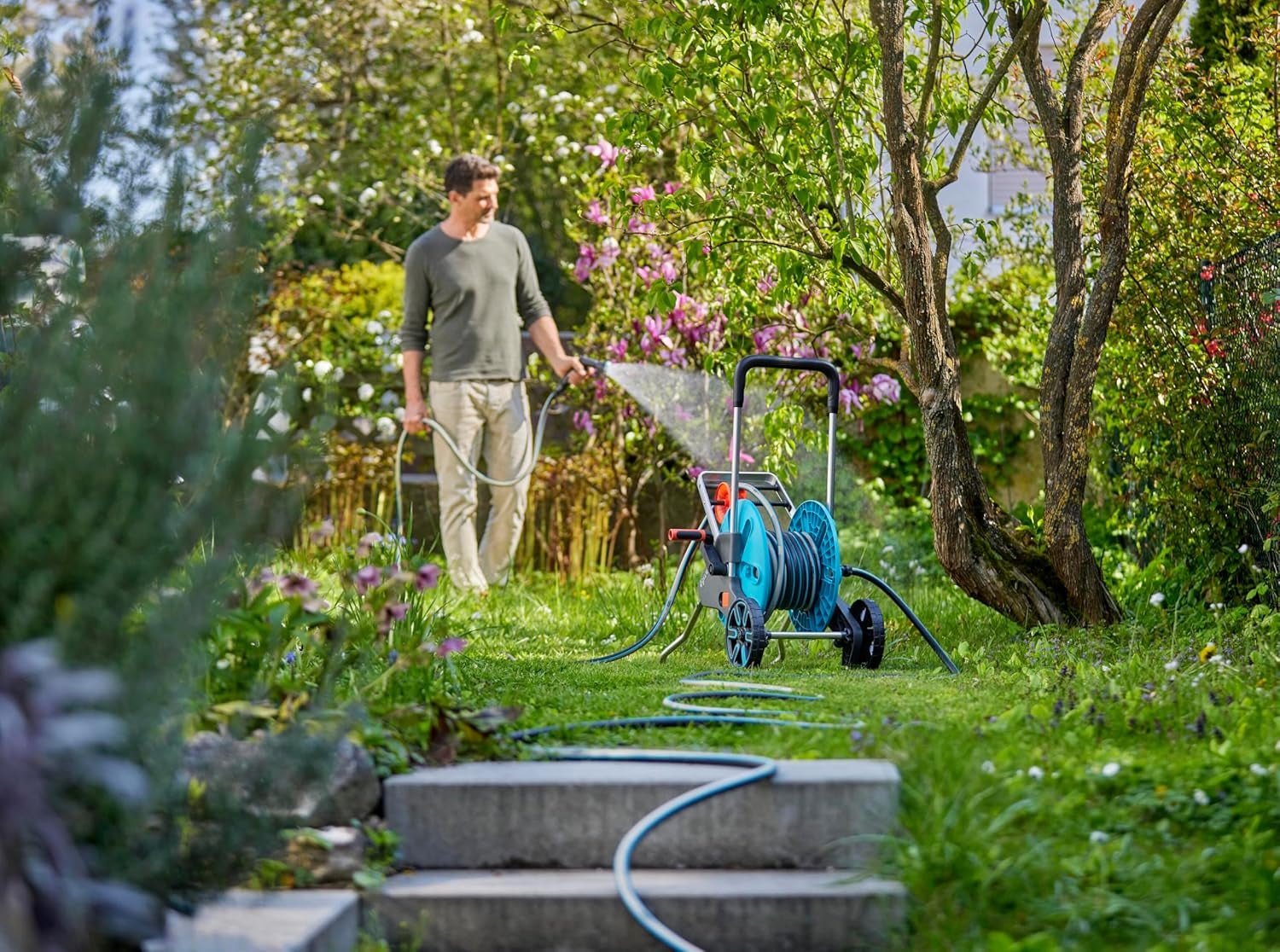 Gardena EcoLine slang 1/2 inch, 20 m zonder systeemcomponenten: Duurzame tuinslang van gerecycled plastic, vrij van ftalaten en schadelijke stoffen, sterke gripfunctie, vorst- en UV-bestendig (18930-20)