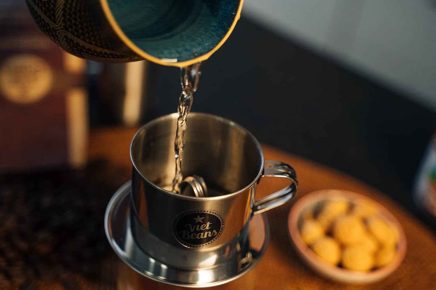 VietBeans Traditional – Ganze Kaffeebohnen – Traditionelle Trommelröstung - Hochwertiger vietnameesischer Kaffee – Geeignet für Fullyautomaten - 250g