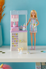 Barbie You Can Be Anything-serie, ijssalon, 1x Barbie-pop met blond haar, ijsmachine, Barbie Play-Doh, bakaccessoires, kindercadeau, speelgoed vanaf 3 jaar, HCN46