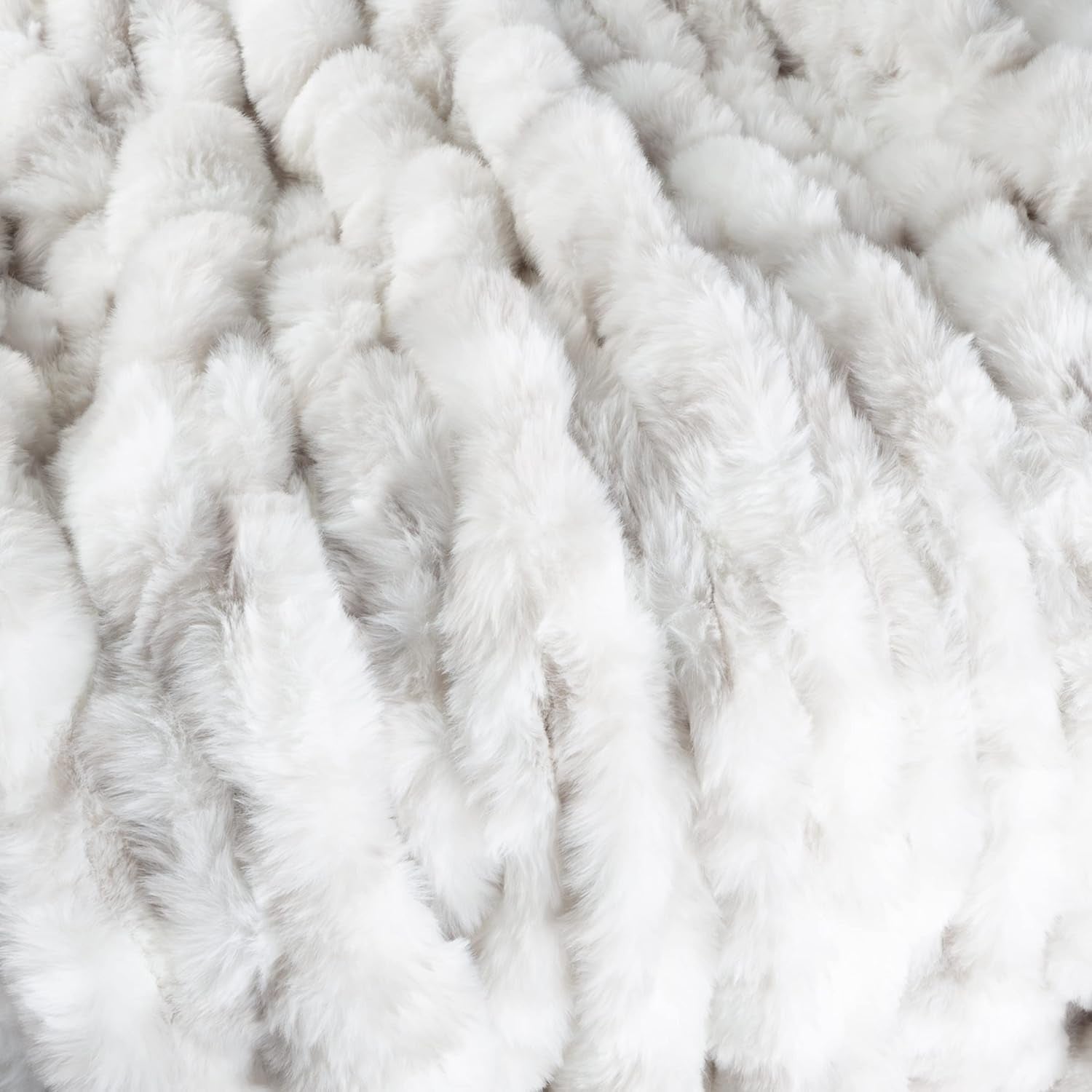 Lavish Home Oversized Gerüschte namaakbontdeken, 152,4 x 203,2 cm, jacquard namaakbont, queensize plaid voor bedden en banken, grijze bedden en dekens Lavish Home