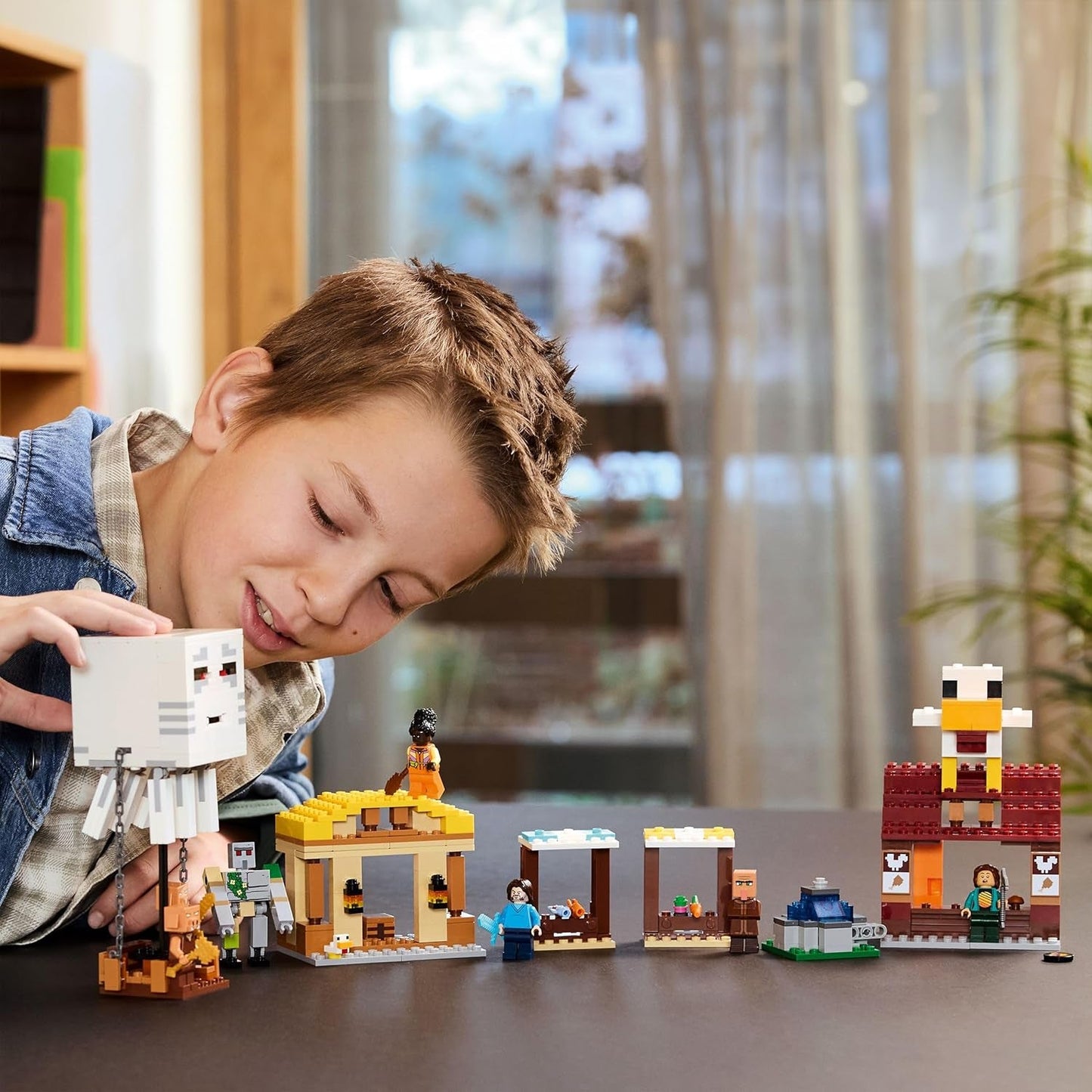 LEGO Minecraft Ghast Balloon Attack - Gamerspeelgoed voor kinderen - Videogamebouwset met huis, kip en golem - Filmartikelen voor jongens vanaf 10 jaar - 21273 Bouwsets Beuche in LEGO-Store