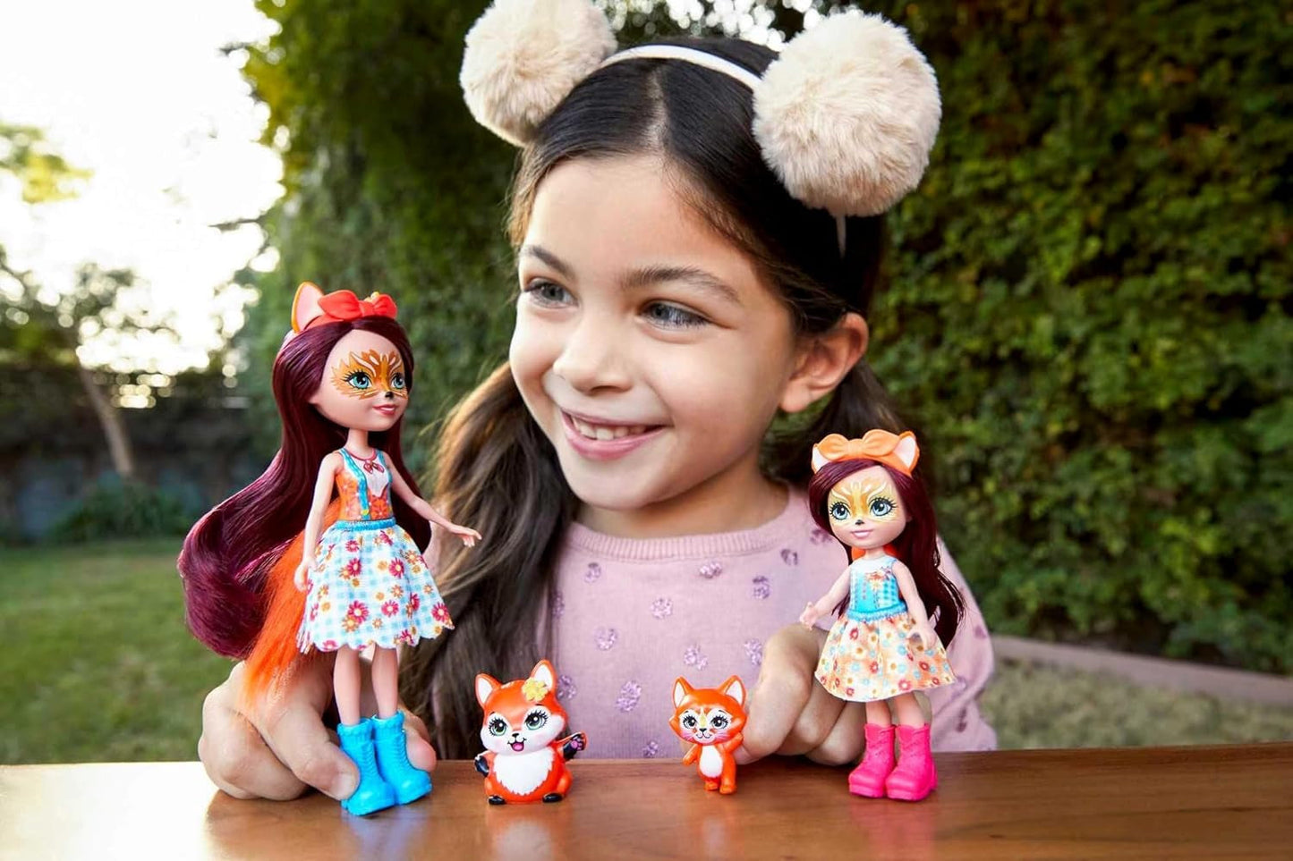 Enchantimals HCF81 - Felicity Fox en haar kleine zusje (ca. 15 cm en ca. 10 cm) en 2 dierenfiguren, afneembare rok en accessoires, leuk cadeau voor kinderen vanaf 3 jaar