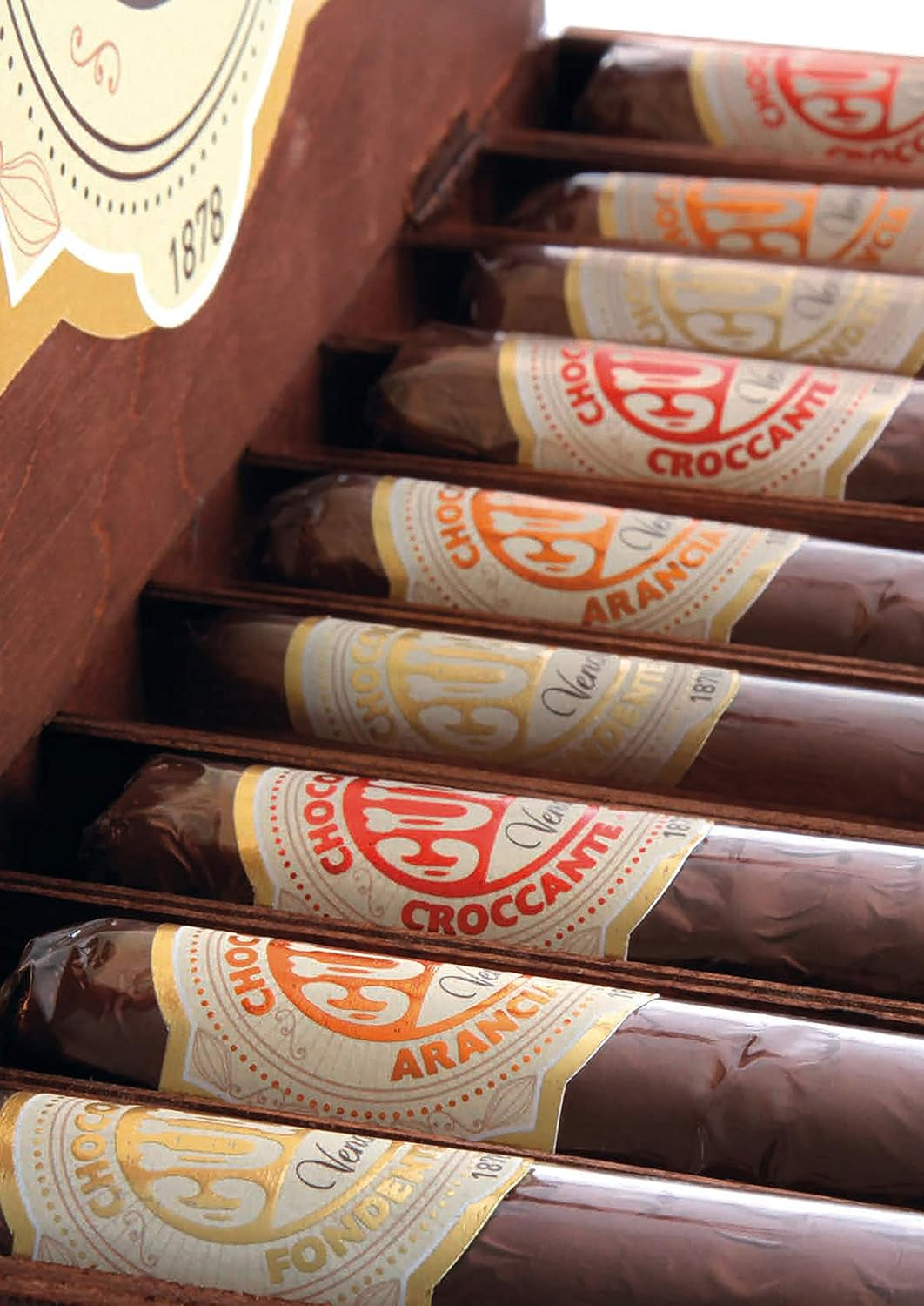 Venchi - Melkchocolade en pure chocolade 56% sigaar met gekonfijte Siciliaanse sinaasappelschil, 100 g, glutenvrij, zonder kleurstoffen en zonder bewaarmiddelen