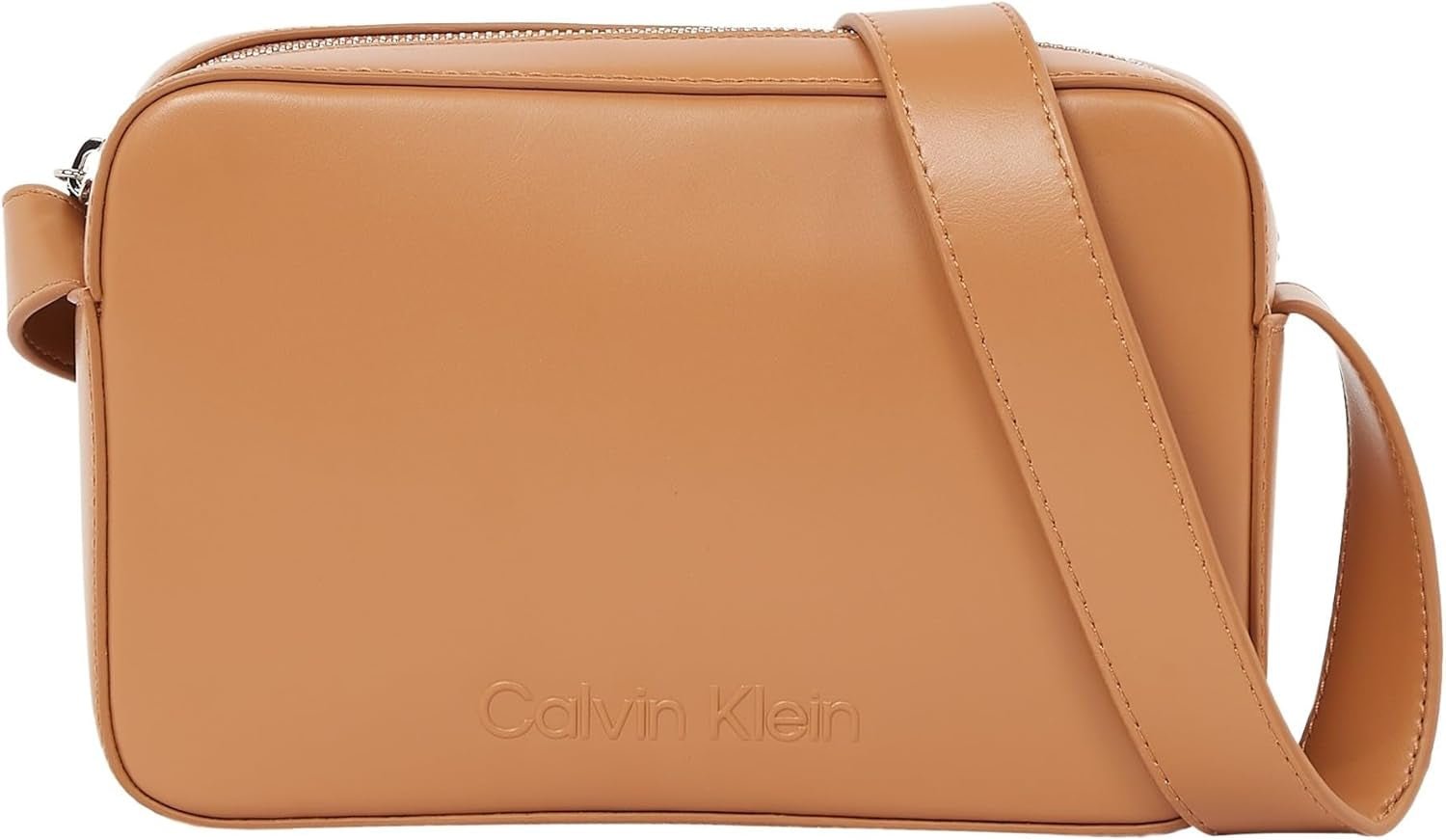 Calvin Klein crossbodytas Cameratas met reliëflogo en ritssluiting Damestassen Naty Shop Bruin (Leo)