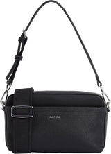 Calvin Klein Damesschoudertas Must Cameratas Mono Brede Schouderband, Zwart (Ck Zwart), Levensgrote Tassen Dames Naty Shop Standaardtitel