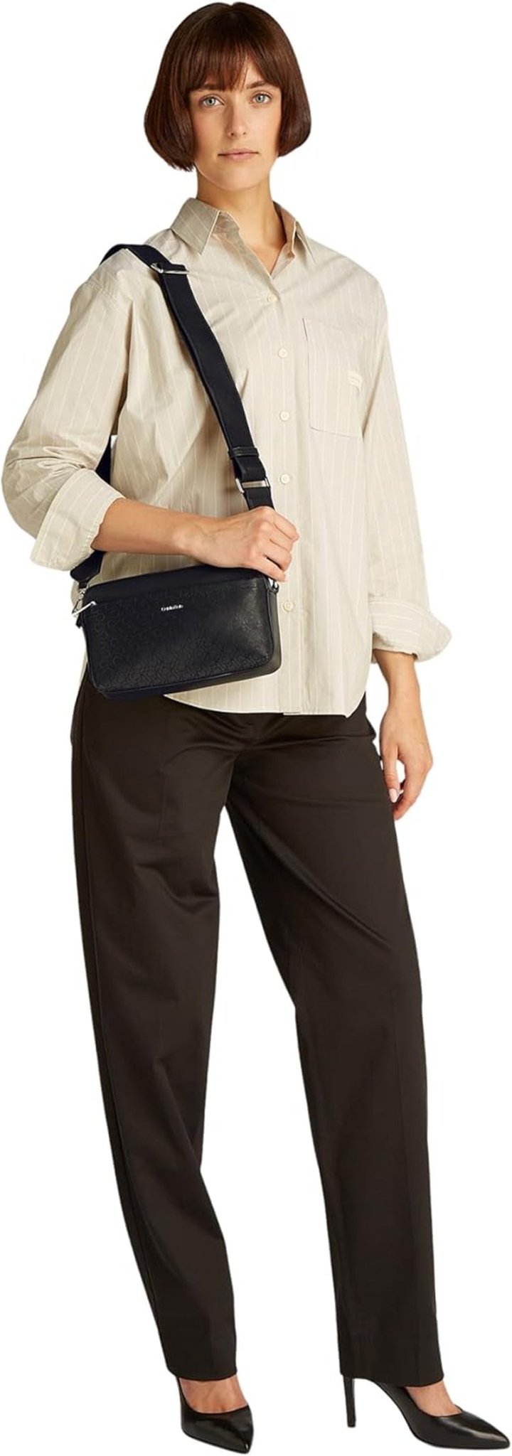 Calvin Klein schoudertas voor dames Must cameratas Mono brede schouderband, zwart (Ck Black), levensgrote damestassen Naty Shop