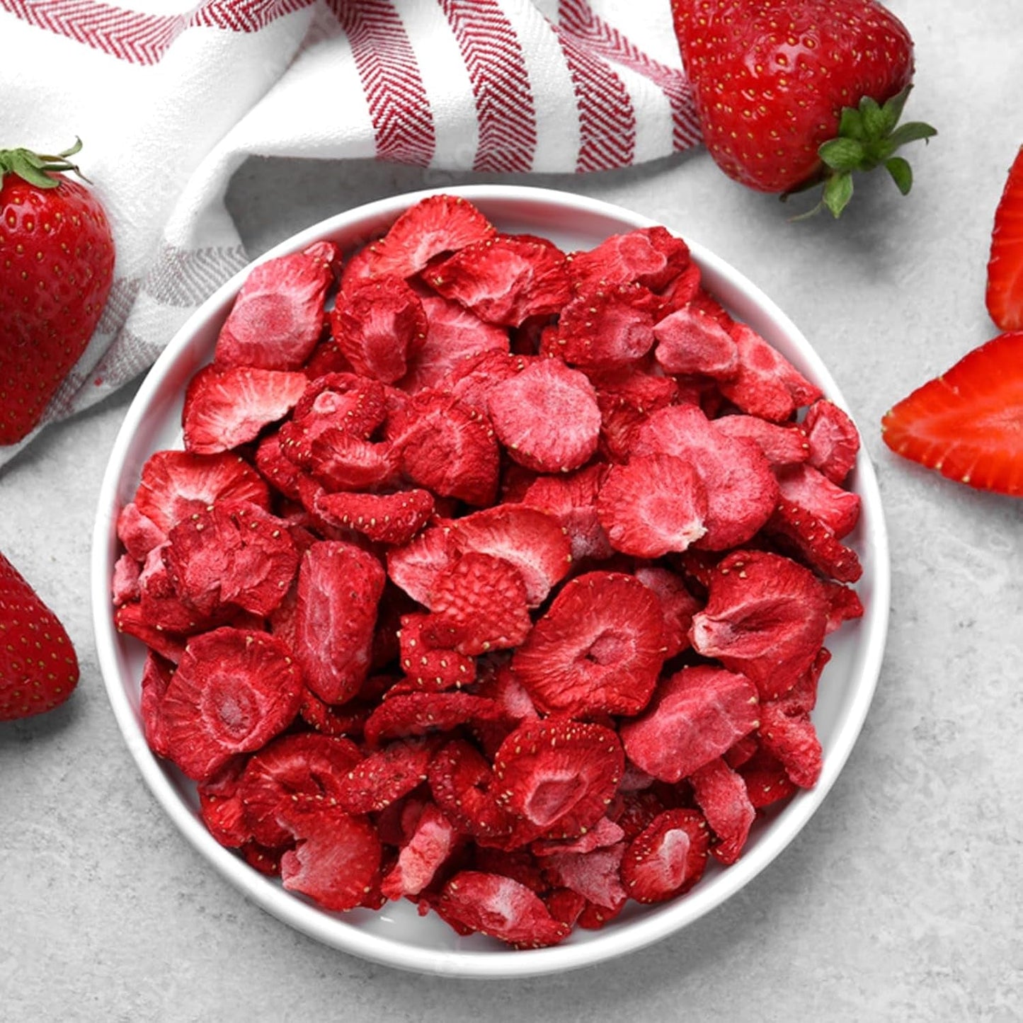 Gevriesdroogde aardbeien 150g - Gevriesdroogde aardbeischijfjes - Gevriesdroogd gedroogd fruit - Gedroogd aardbeifruit - Ideaal voor bakken, decoratie, snacks, muesli, desserts Gedroogde producten Naty Shop