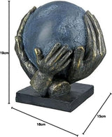Casablanca modern design GILDE Deco Sculptuur Figuur Red de wereld - Wereldbol in handen - Hoogte 19 cm Beeldjes en sculpturen Naty Shop
