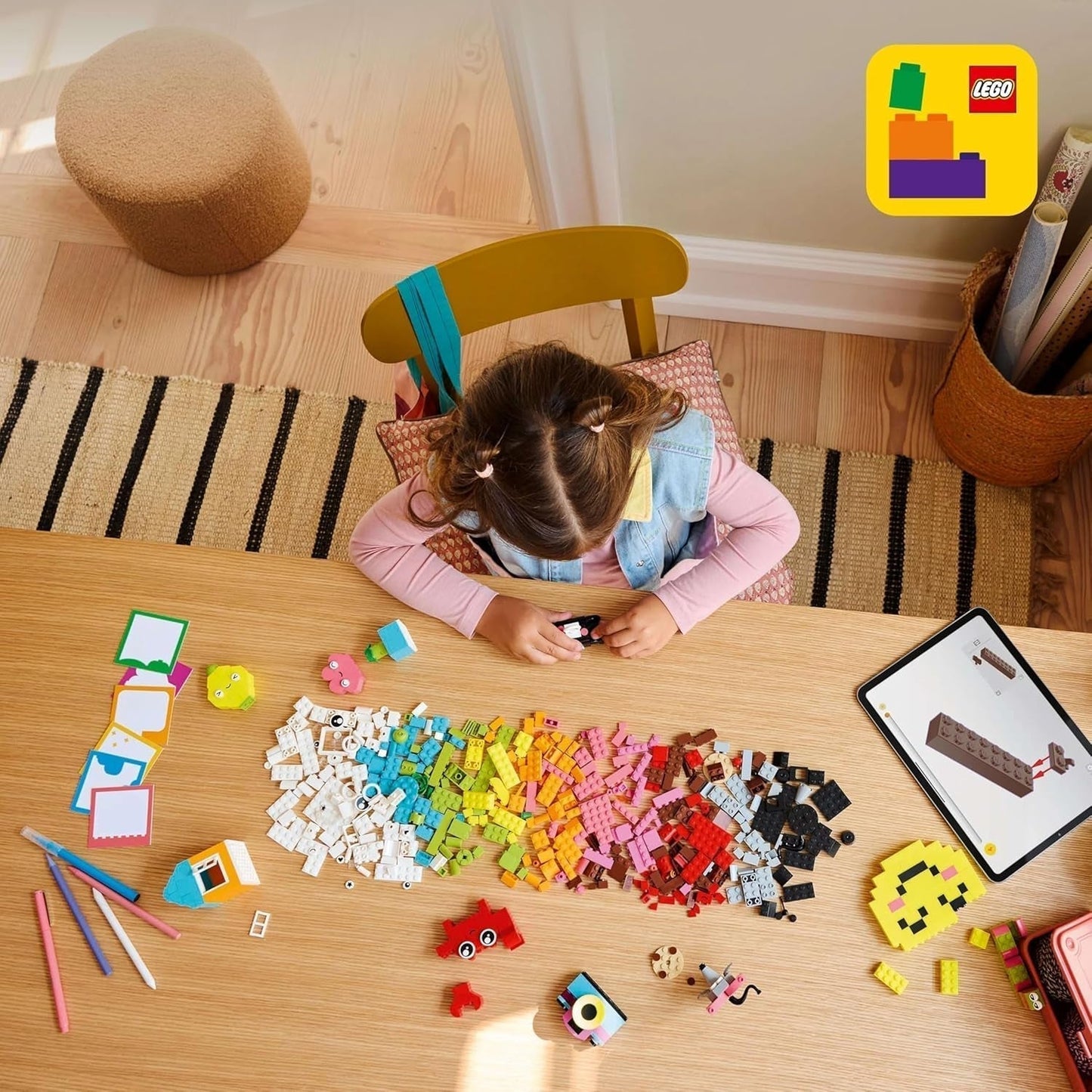 LEGO Classic Creative Fun Box, kleurrijke bouwstenen voor fantasierijk rollenspel, bouwset voor beginners, speelgoed voor meisjes en jongens vanaf 5 jaar, herbouwbare modellen 11042 Bouwsets Besuche den LEGO-Store
