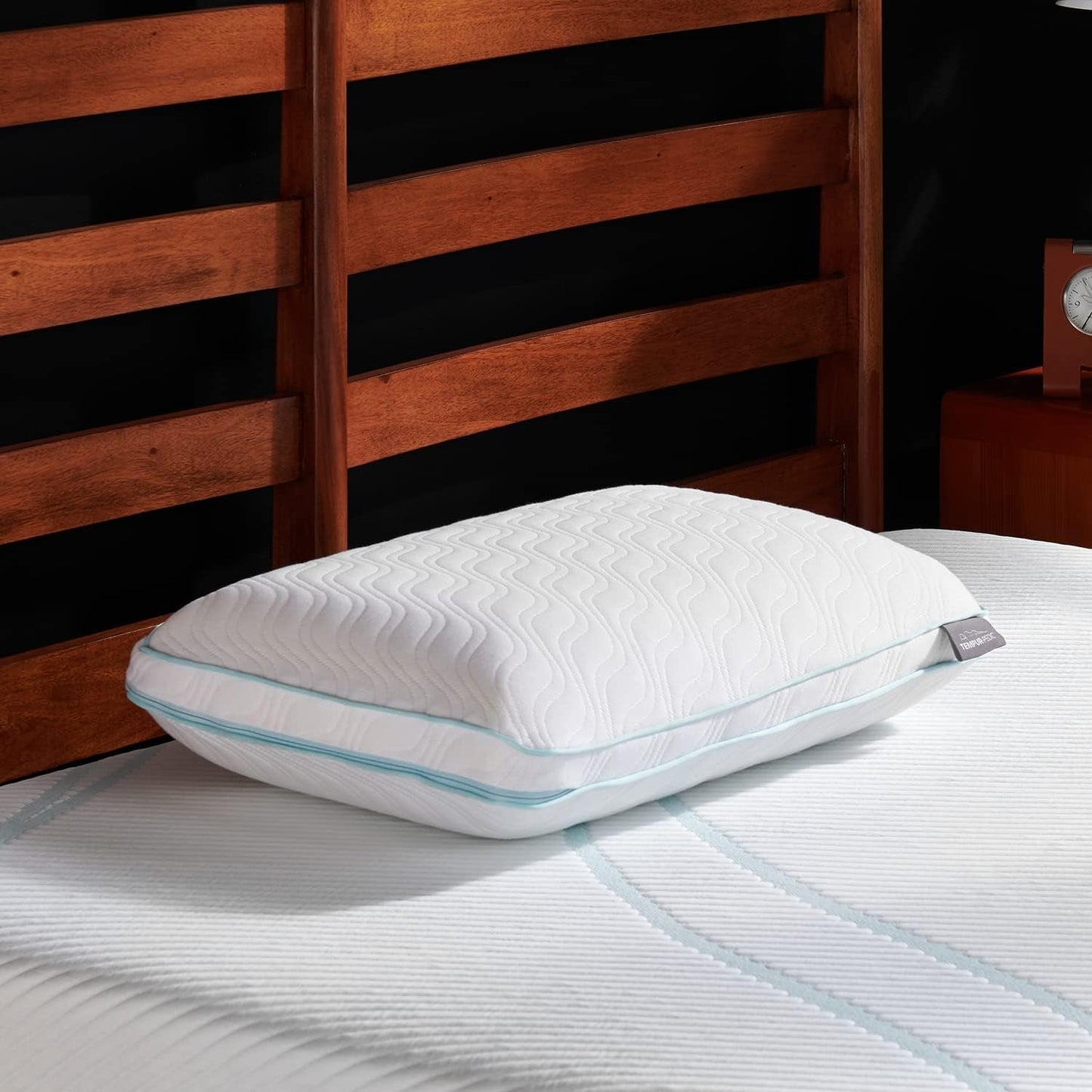 TEMPUR-PEDIC Tempur-Cloud Prohi-kussen, traagschuim, wit/weelderige tuin, kingsize standaardkussens Naty Shop