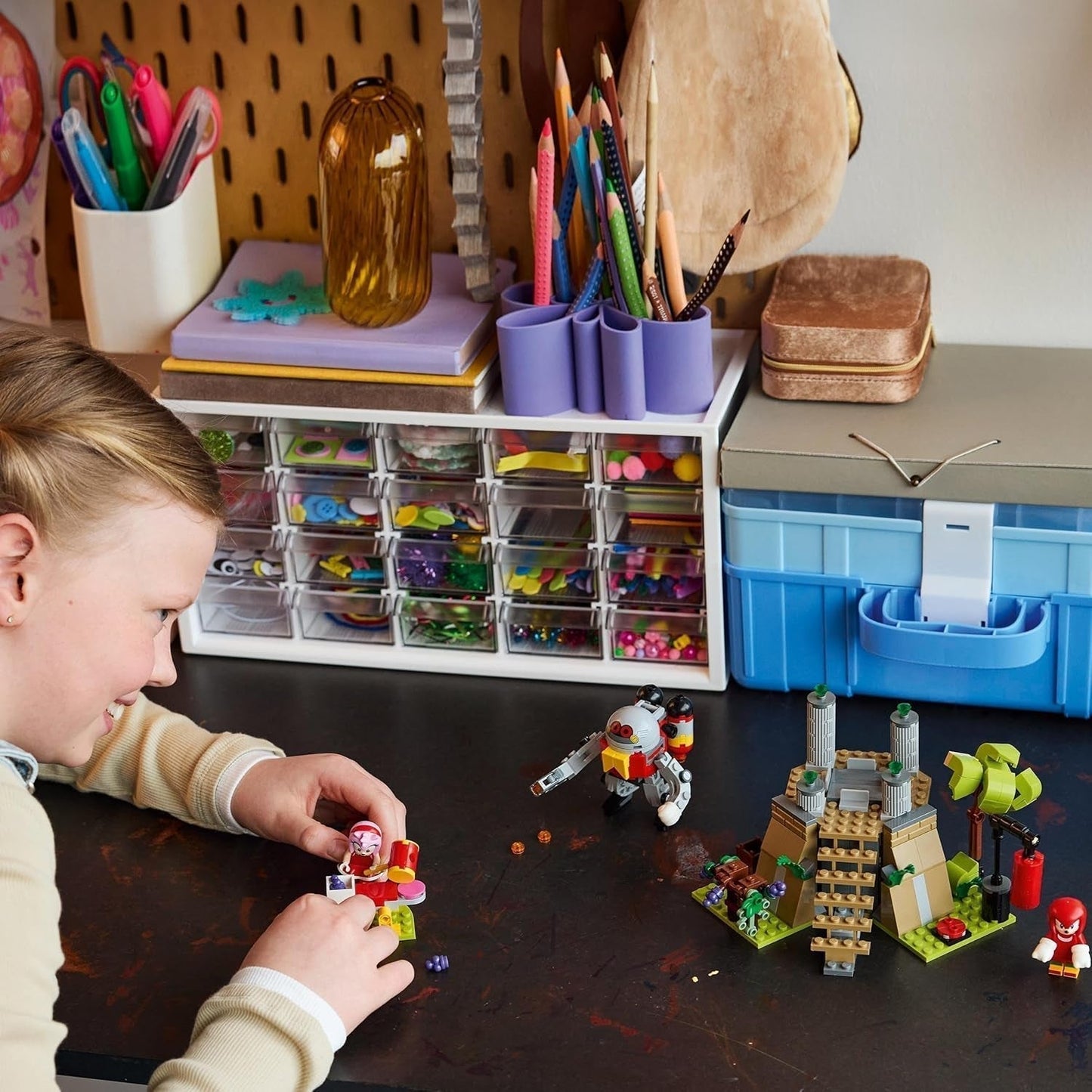 LEGO Sonic the Hedgehog Knuckles en het heiligdom van Master Emerald verzamelspeelgoed Gamercadeau Avontuurbouwset voor jongens en meisjes vanaf 8 jaar 76998 Bouwsets Besuchen in LEGO-Store