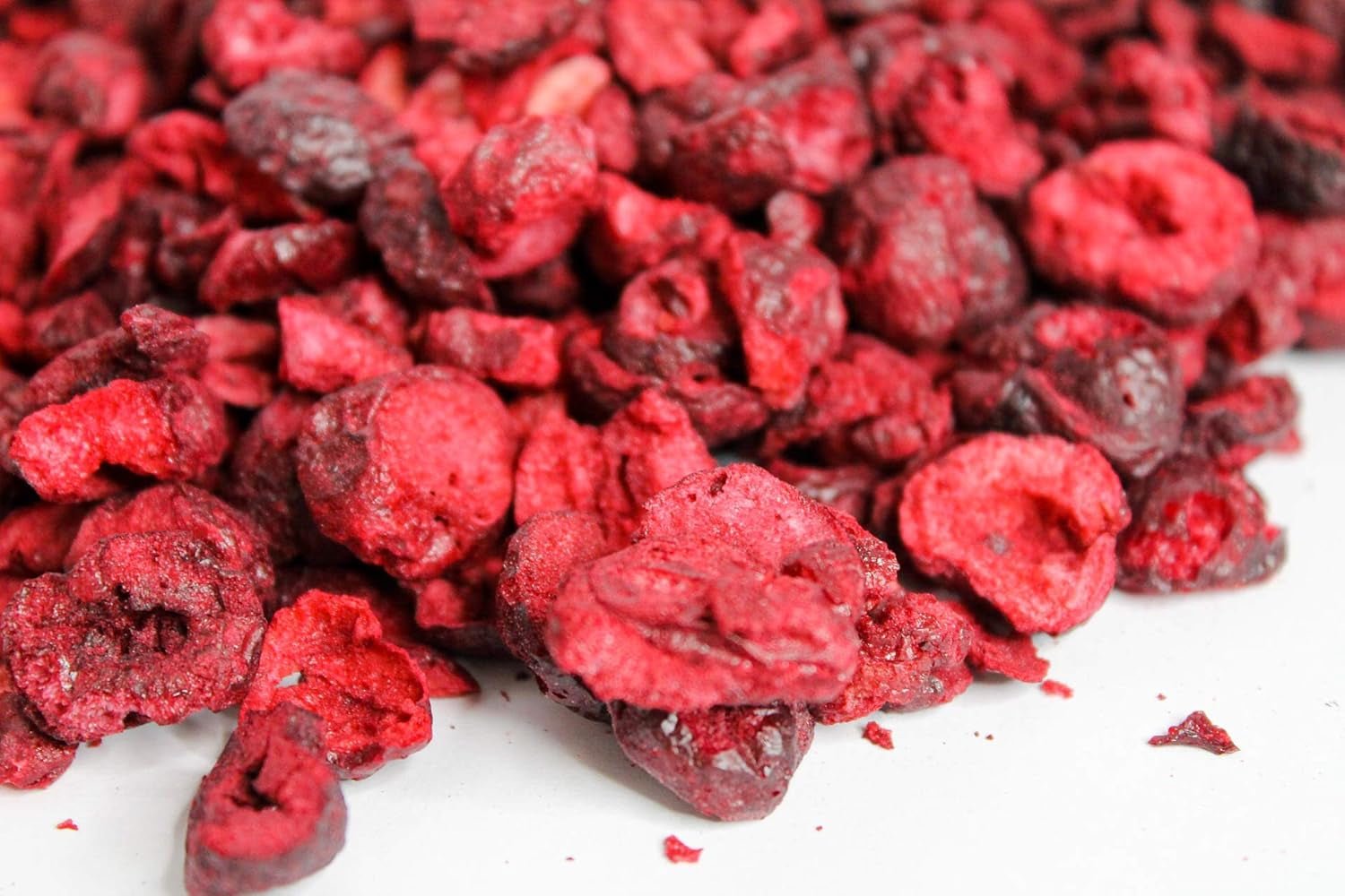 Gevriesdroogde kersen 100g - Gevriesdroogde bittere kersen - Gevriesdroogde gedroogde vruchten - Gesneden gedroogde bittere kersen - Ideaal voor bakken, decoratie, muesli en desserts Gedroogde producten Naty Shop