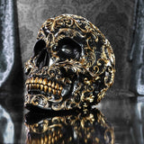 Renaissance-schedel, 19 cm, hars, zwart en goud, goud barokpatroon, zwart schedelornament, gotische decoratie, gegoten in de beste synthetische hars, met de hand geschilderd door experts Beeldjes en sculpturen Naty Shop